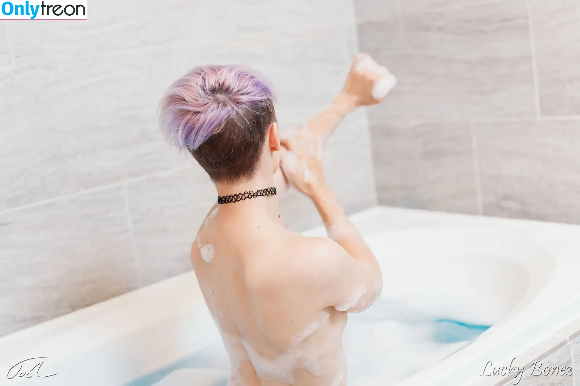 LuckyBonez nude photo #0727 (lucky_bonez)