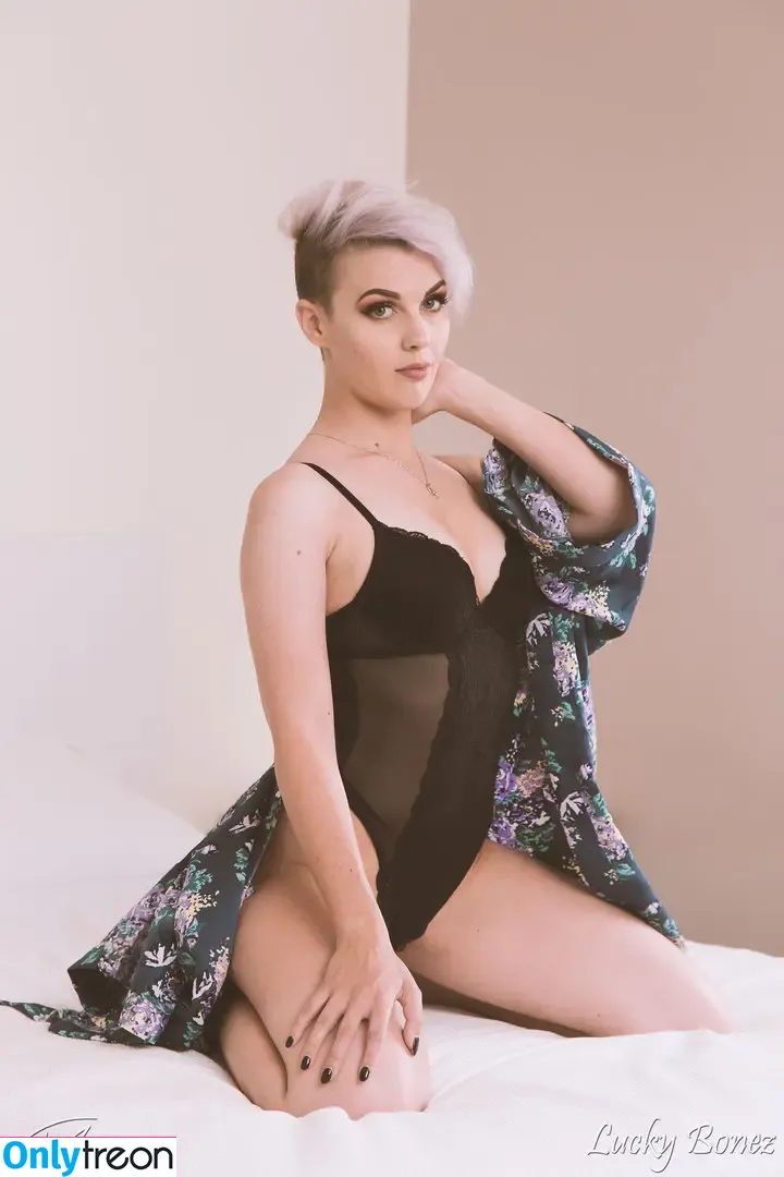 LuckyBonez nude photo #0829 (lucky_bonez)