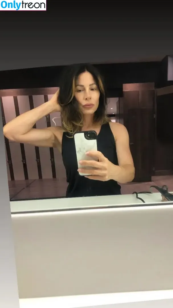 Lucrezia Millarini nude photo #0117 (lucreziaitv)