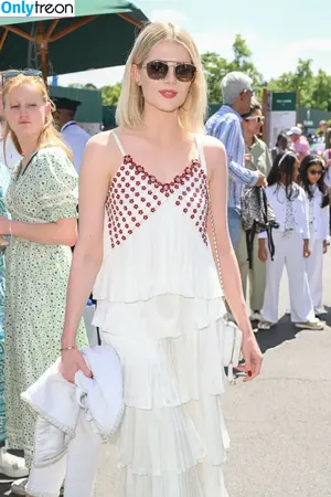 Lucy Boynton / lucyboynton1 nude photo #0195