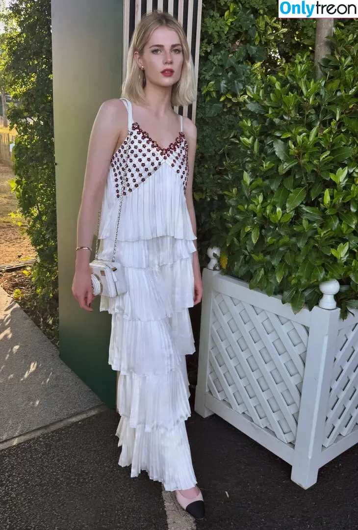 Lucy Boynton nude photo #0189 (lucyboynton1)