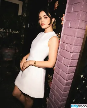 Lucy Hale / lucyhale nude photo #0138