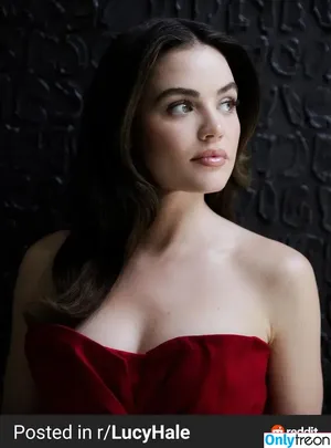 Lucy Hale / lucyhale nude photo #0185