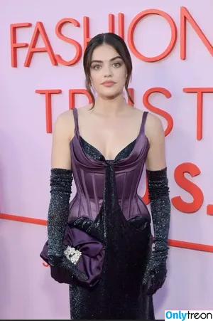 Lucy Hale / lucyhale nude photo #0252