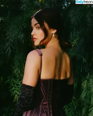 Lucy Hale / lucyhale nude photo #0266