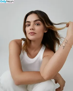 Lucy Hale / lucyhale nude photo #0330