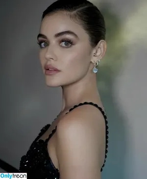 Lucy Hale / lucyhale nude photo #0332