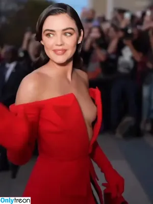 Lucy Hale / lucyhale nude photo #0408