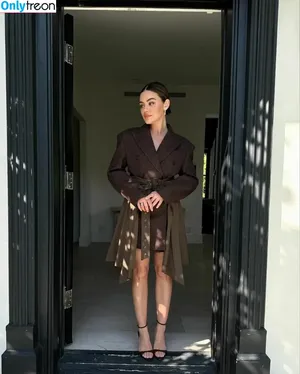Lucy Hale / lucyhale nude photo #0420