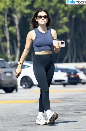 Lucy Hale / lucyhale nude photo #0533