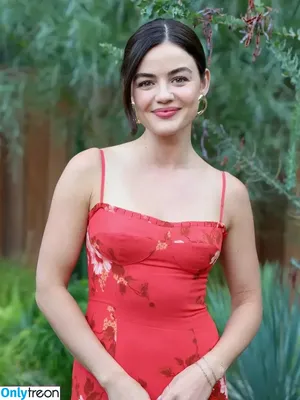 Lucy Hale / lucyhale nude photo #0961