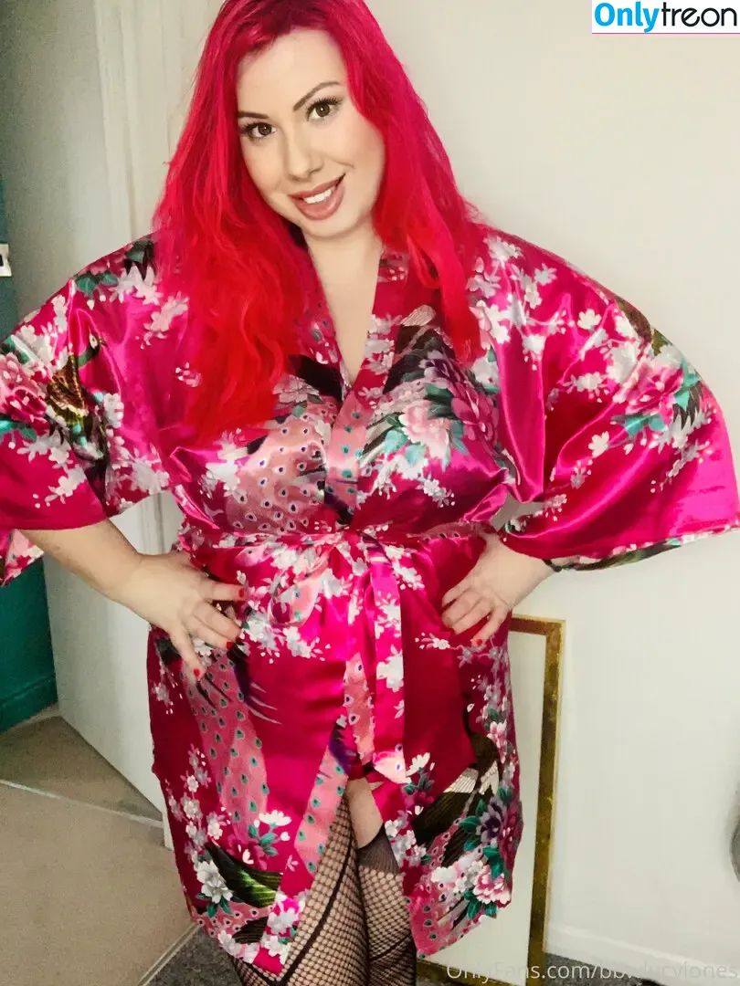 lucy-jones nude photo #0036 (lucyfjones)