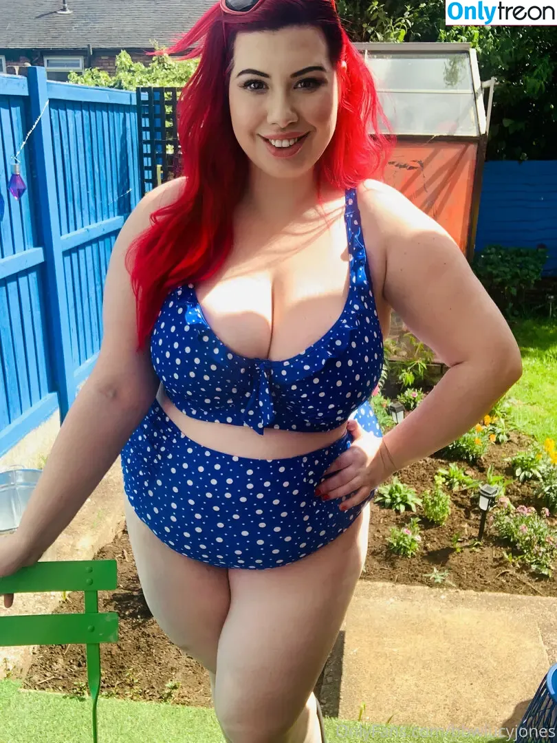 lucy-jones nude photo #0162 (lucyfjones)