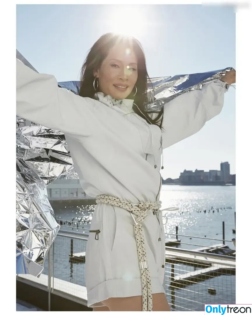 Lucy Liu nude photo #0050 (LucyLiu / xlucyliux)