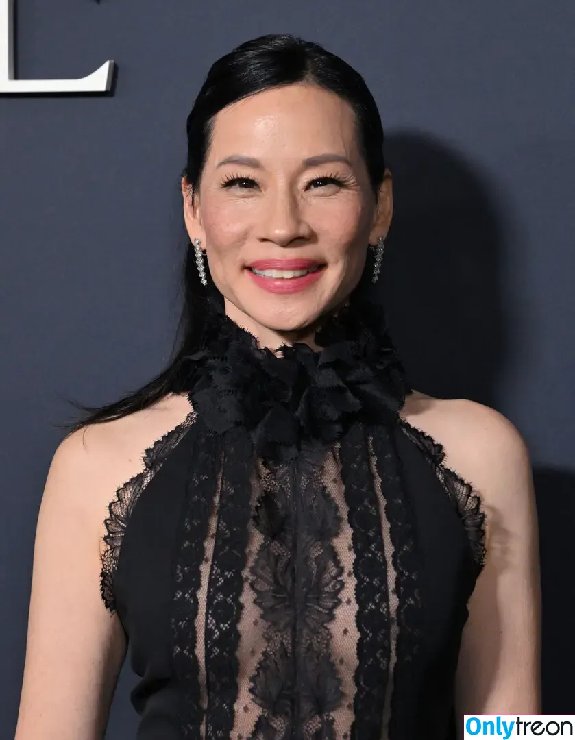 Lucy Liu nude photo #0079 (LucyLiu / xlucyliux)