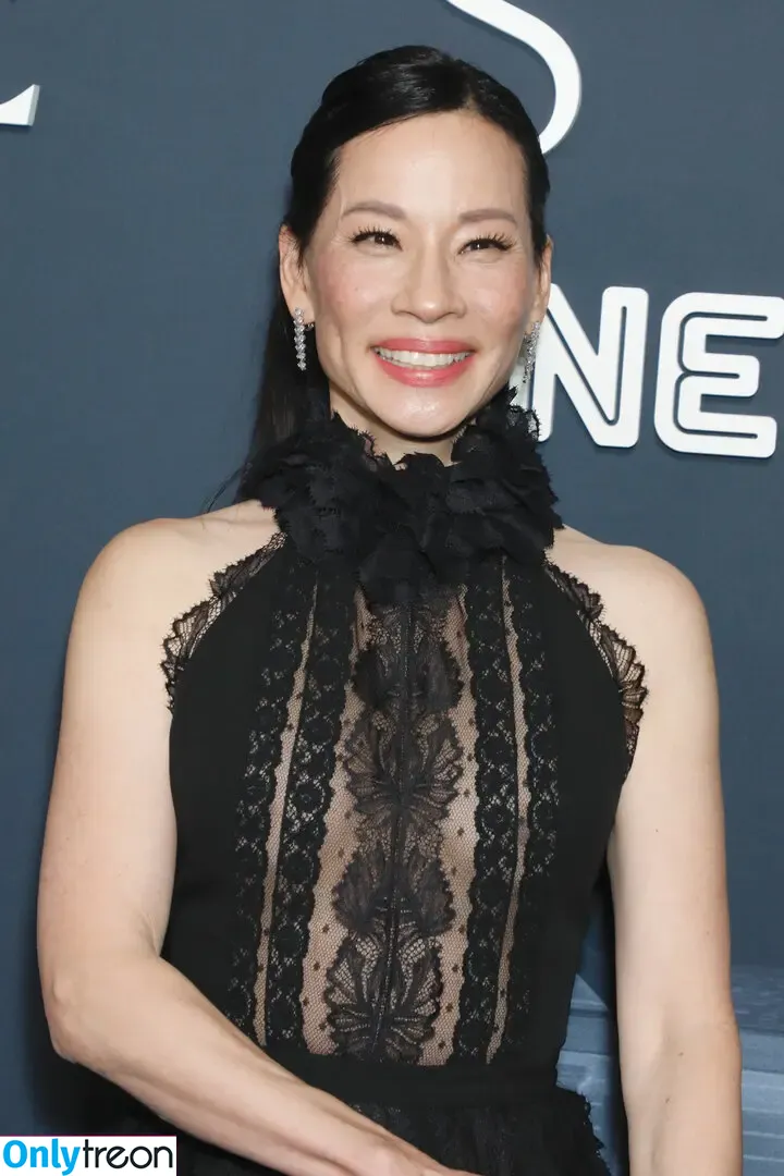 Lucy Liu nude photo #0094 (LucyLiu / xlucyliux)