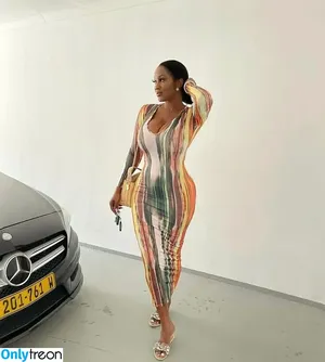 Lucy Malangh / lucy_malangh nude photo #0010