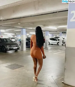 Lucy Malangh / lucy_malangh nude photo #0021