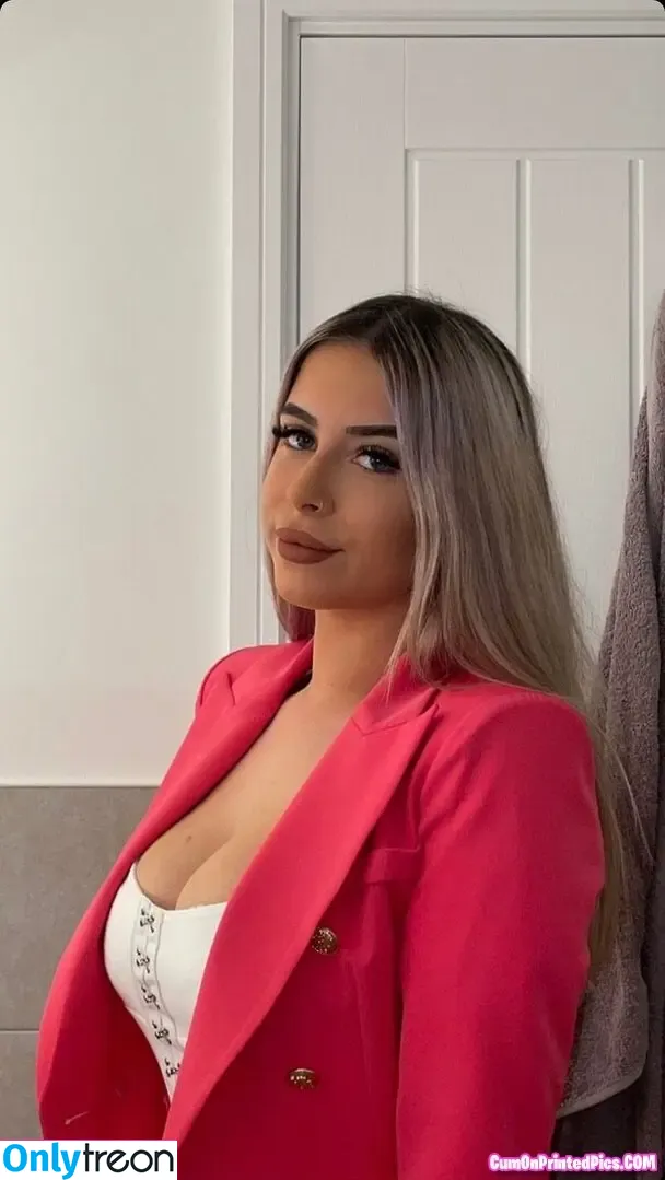 Lucy Scales nude photo #0035 (lucy.scales)