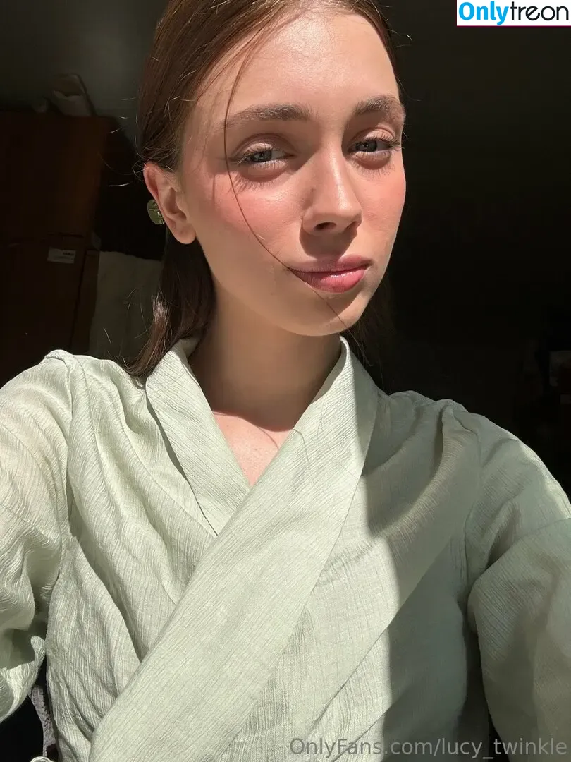 lucy_twinkle nude photo #0017 (lucytwinkle_)