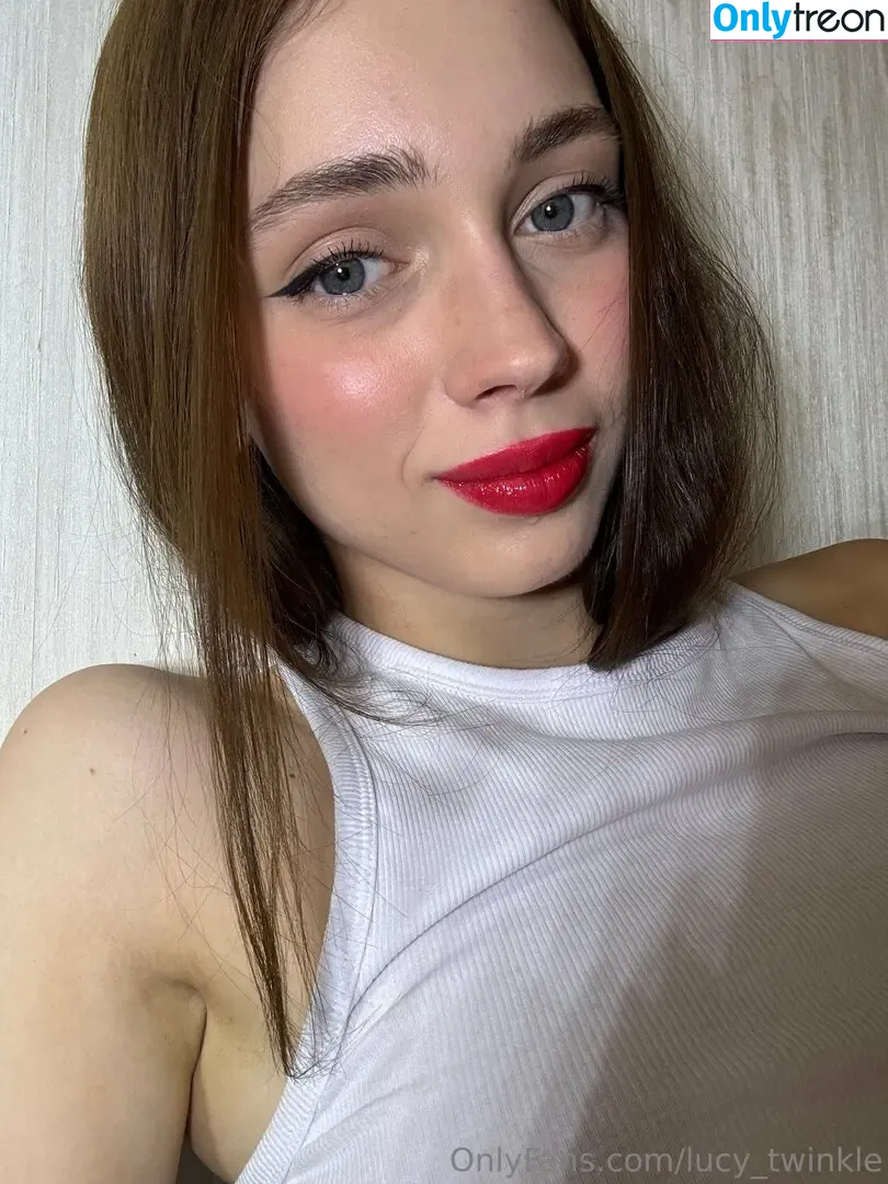 lucy_twinkle nude photo #0021 (lucytwinkle_)