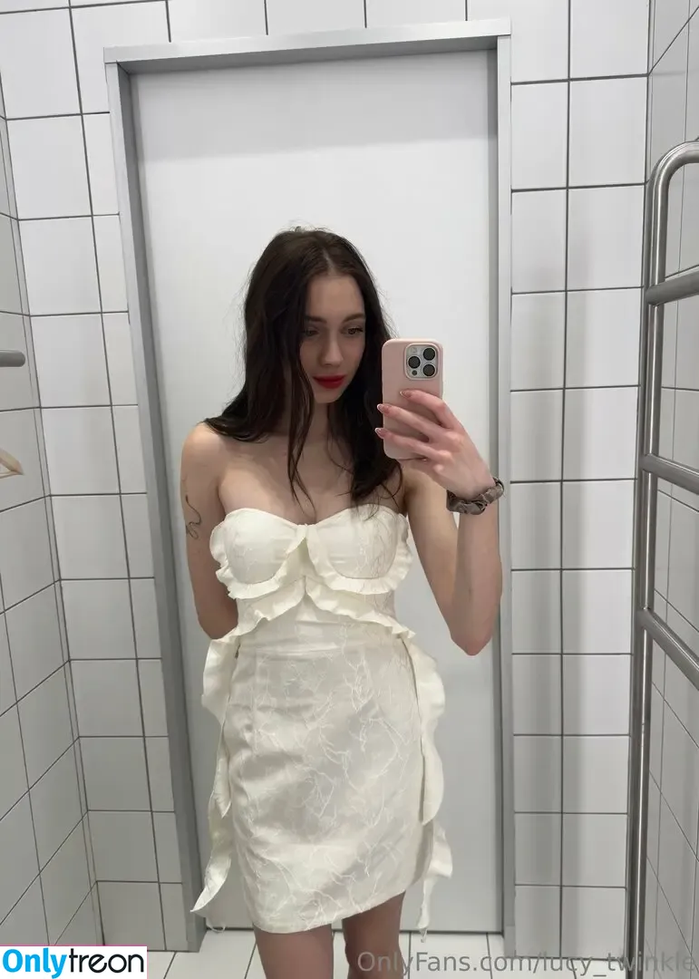 lucy_twinkle nude photo #0041 (lucytwinkle_)