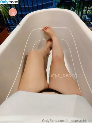 lucyspeachfree / lucyspeaches nude photo #0009
