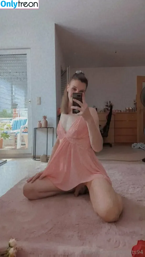 lucyts94 nude photo #0030 (lucyts94)