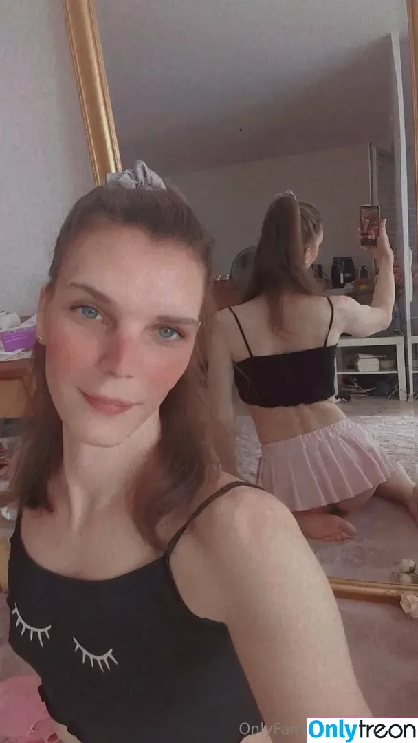 lucyts94 nude photo #0034 (lucyts94)