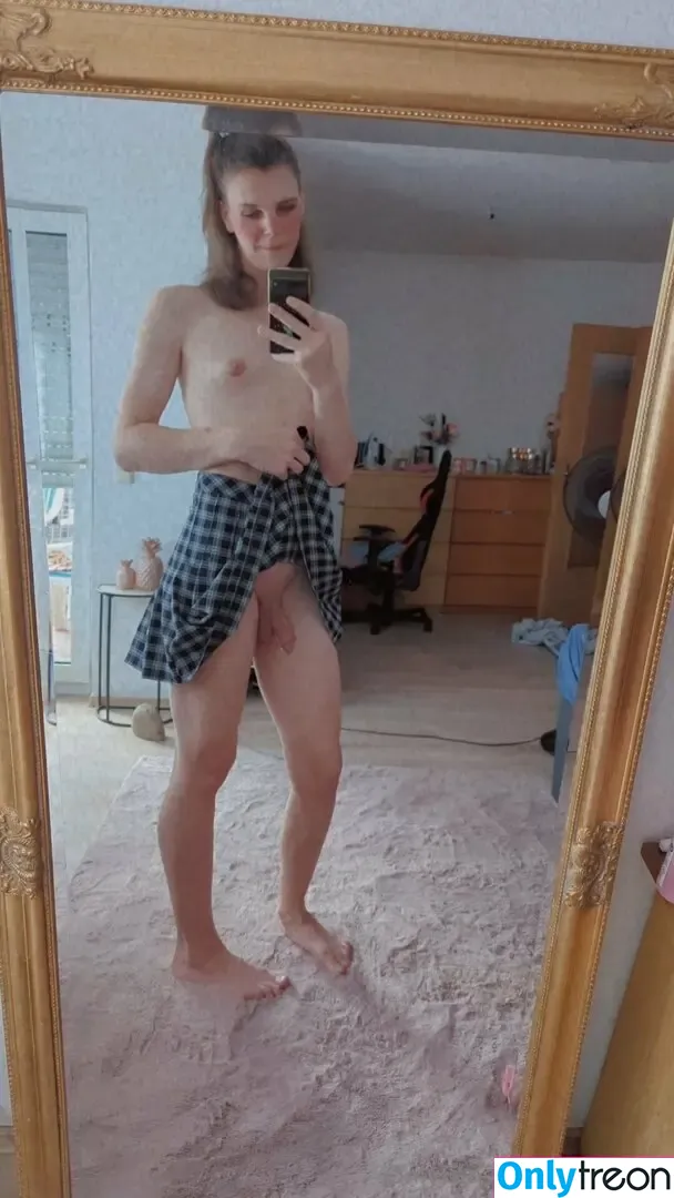 lucyts94 nude photo #0037 (lucyts94)