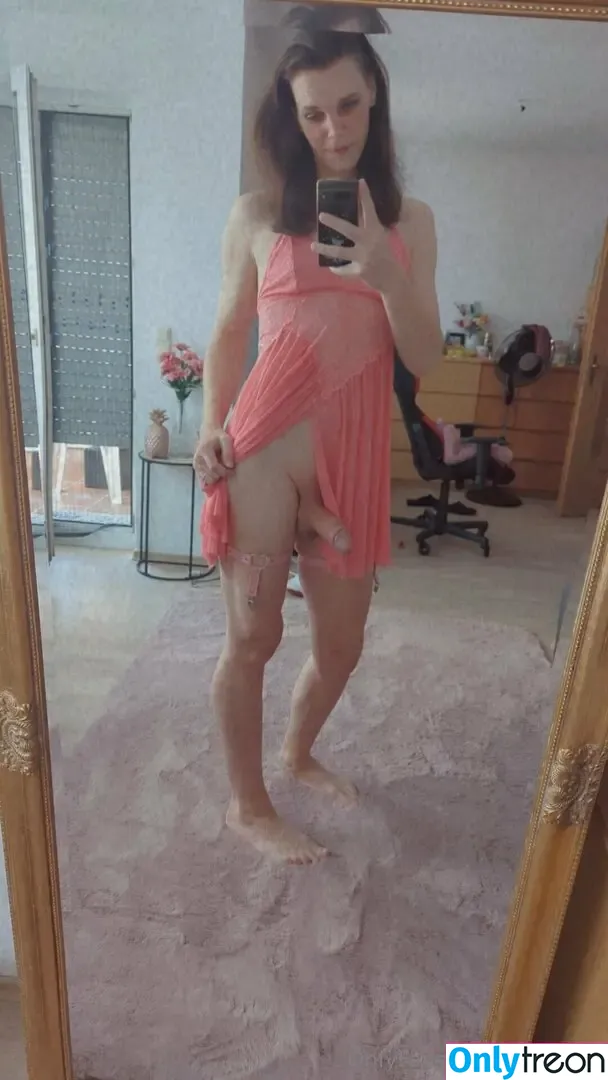 lucyts94 nude photo #0045 (lucyts94)