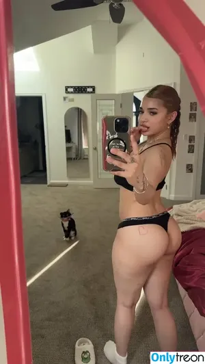luhrubia / Coldheartednani / ___kissedbyanangel nude photo #0018