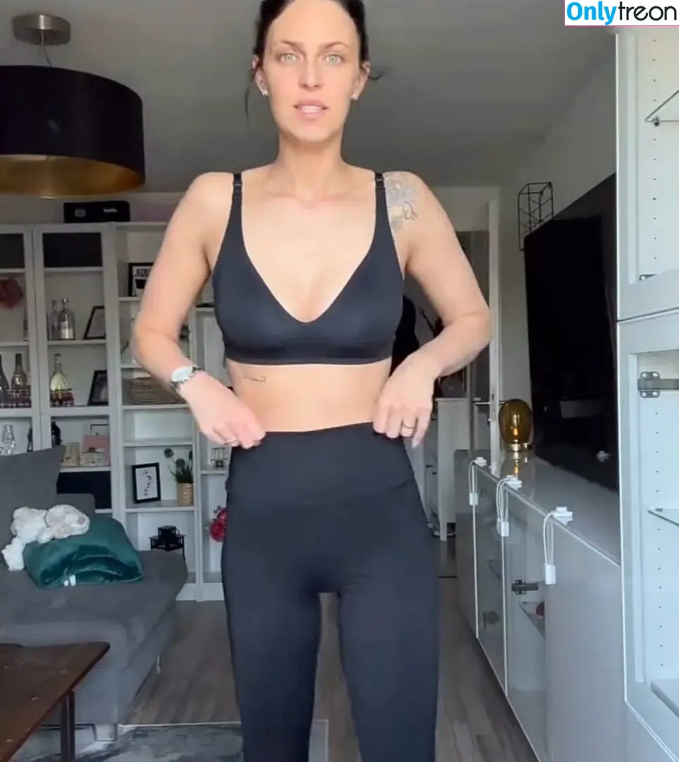 Luise Matejczyk nude photo #0183 (louisematejczyk)