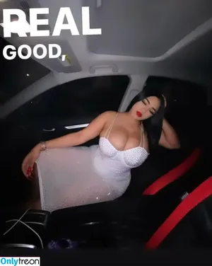 Lul.litaaa / F.K.A yarixbel.21 / lulbenzie nude photo #0002