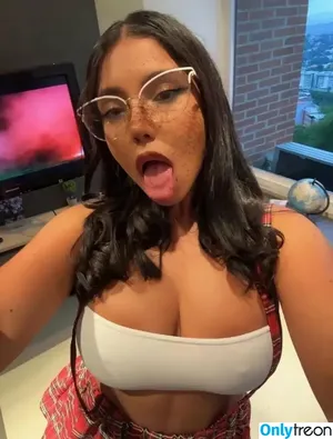  nude photo #0002