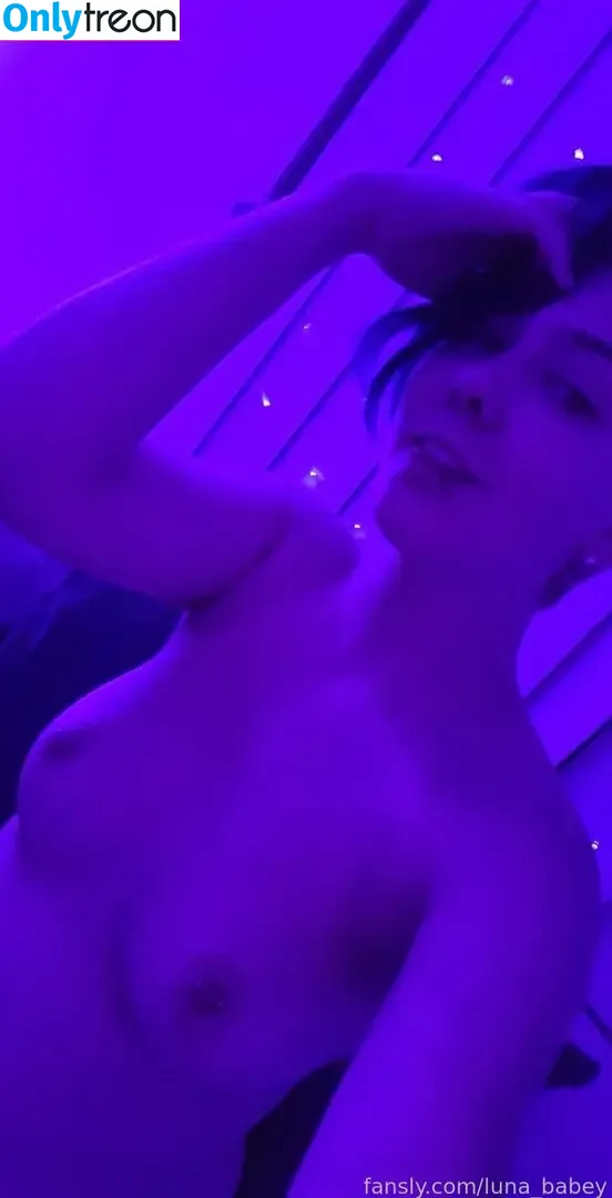 luna_babey nude photo #0003 (luna_baby__)