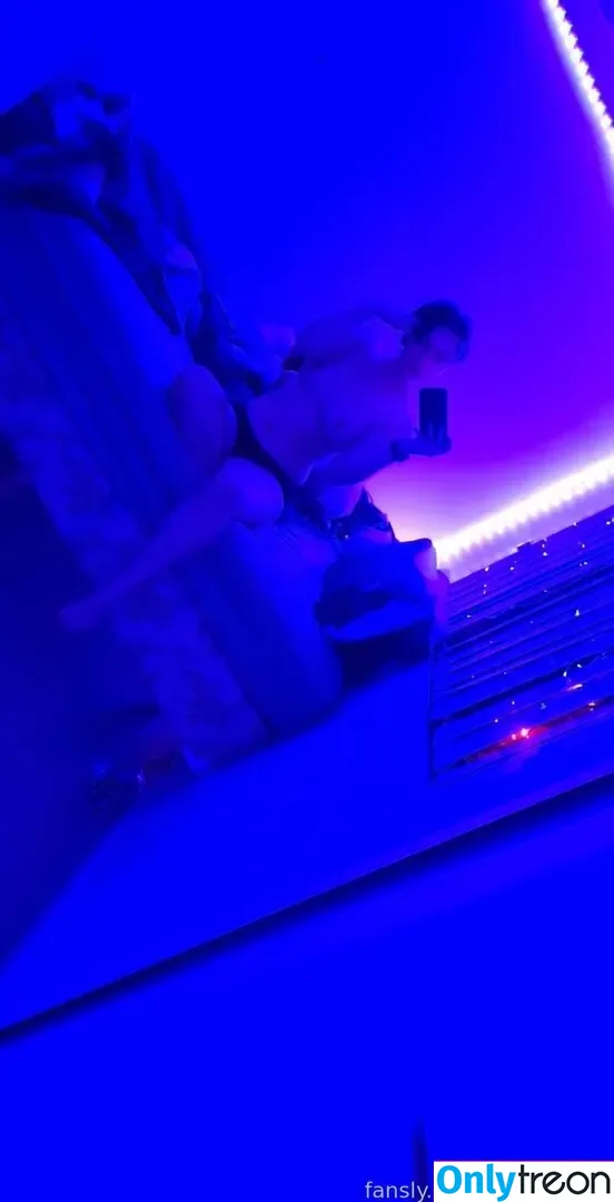 luna_babey nude photo #0004 (luna_baby__)
