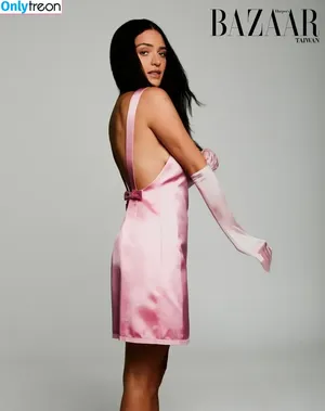 Luna Blaise / lunablaise nude photo #0035