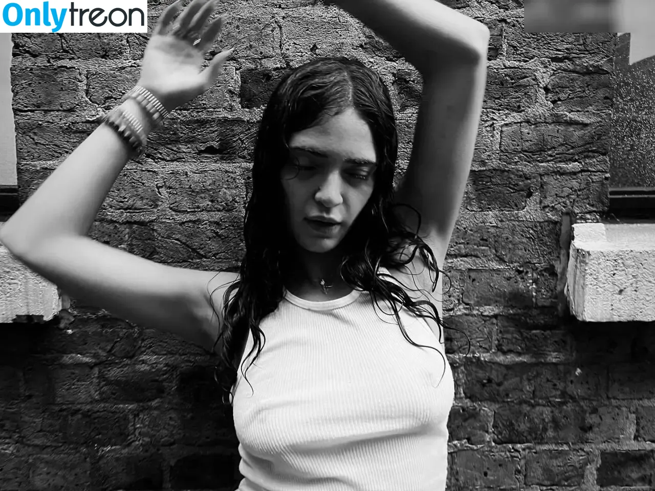 Luna Blaise nude photo #0051 (lunablaise)