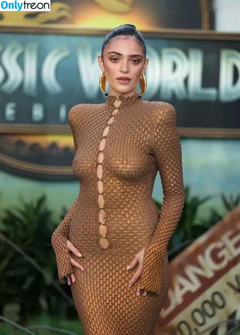 Luna Blaise nude photo #0086 (lunablaise)