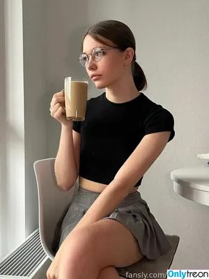 Lunaaa101 / lunaa_101 / transsluna nude photo #0003
