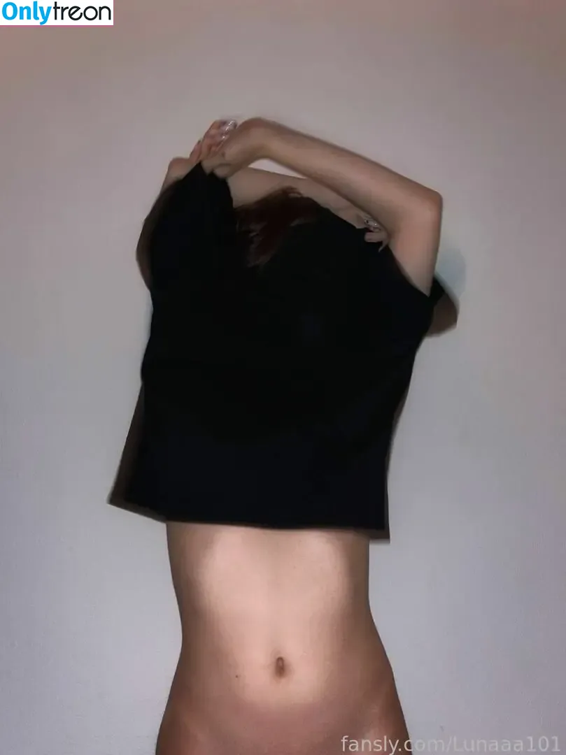 Lunaaa101 nude photo #0036 (lunaa_101 / transsluna)
