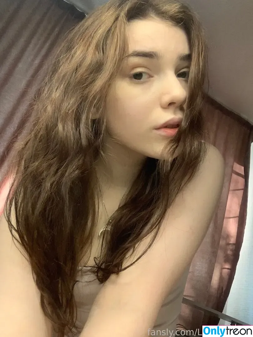 Lunaadesire nude photo #0058 (gxddessxxo)