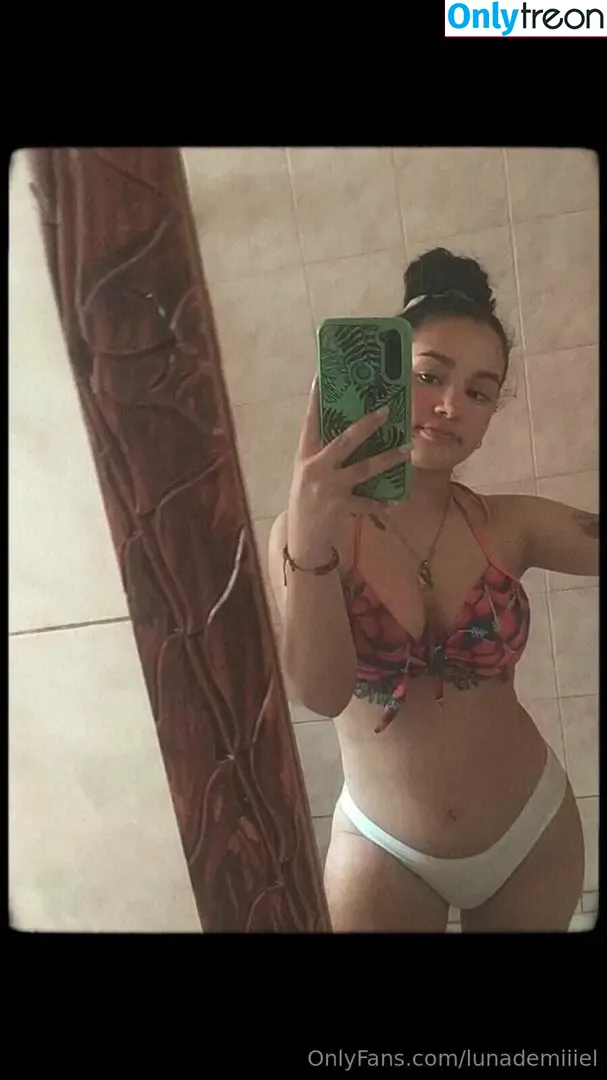 lunademiiiel nude photo #0010 (lunademiiiel)