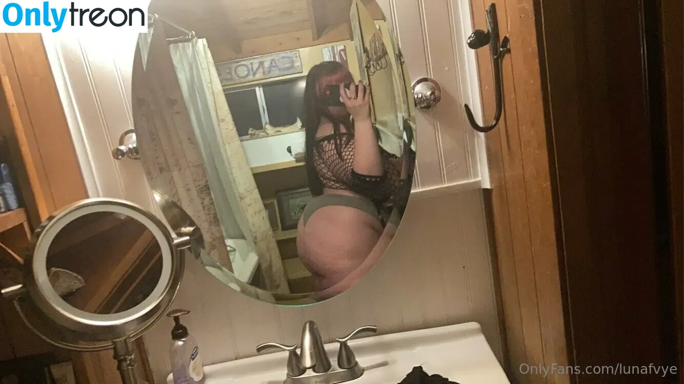 lunafvye nude photo #0007 (lunafvye)