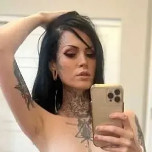 Lunakyzz nude photo #0004