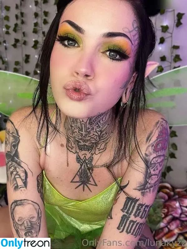 Lunakyzz nude photo #0024 (Lunakyzz)