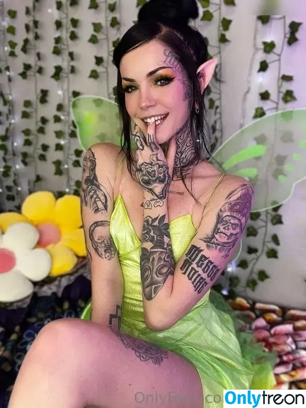 Lunakyzz nude photo #0025 (Lunakyzz)