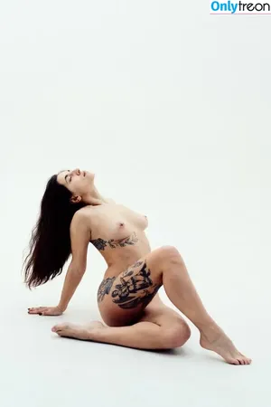 lunalovepixy / luna.terra / lunalovekiss_ nude photo #0087