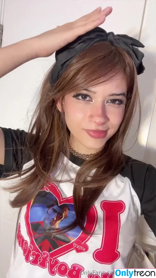 lunaloveton nude photo #0003 (lunaalottonn)
